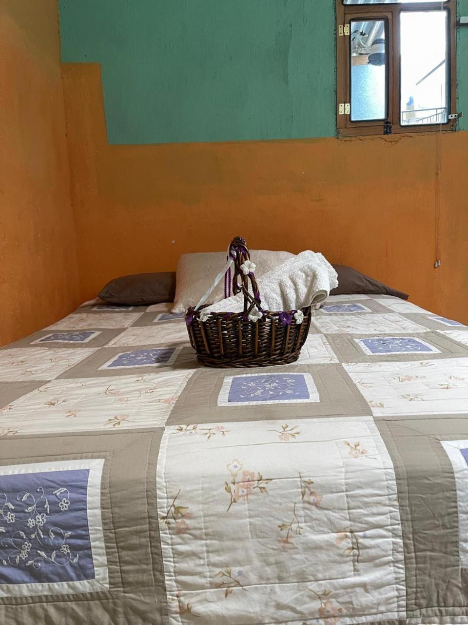 Posada Mana San Juan La Laguna Room photo